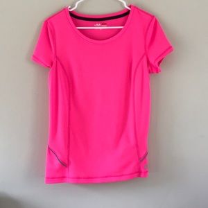 Women’s fitness top